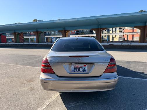 2005 Mercedes-Benz E-Class E320