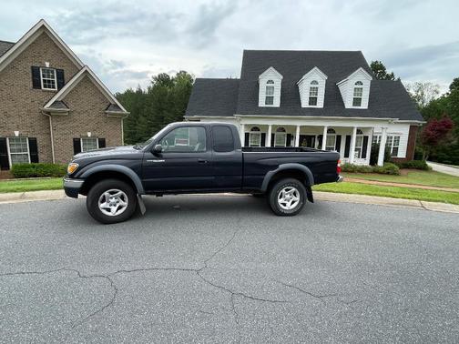 2003 Toyota Tacoma Xtracab
