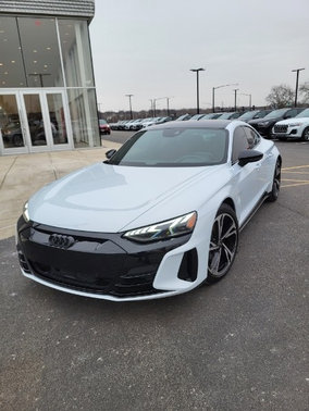 2022 Audi e-tron GT Prestige