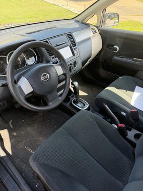 Black 2011 Nissan Versa 1.8 S