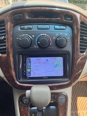 White 2005 Toyota Highlander Base