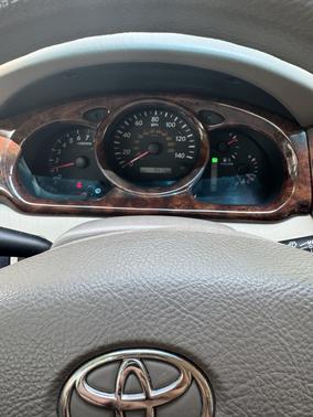 White 2005 Toyota Highlander Base