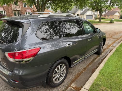 2013 Nissan Pathfinder SL