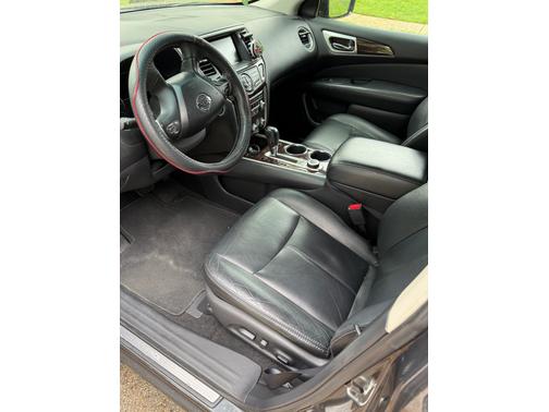 2013 Nissan Pathfinder SL