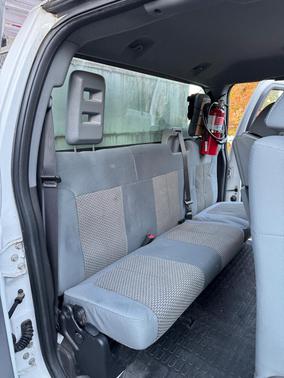 White 2011 Ford F-250 XL