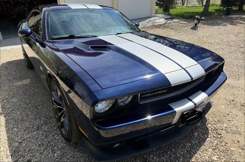 Blue 2014 Dodge Challenger SRT8