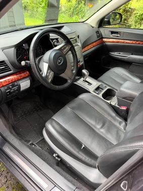 Gray 2011 Subaru Outback 2.5 i Limited