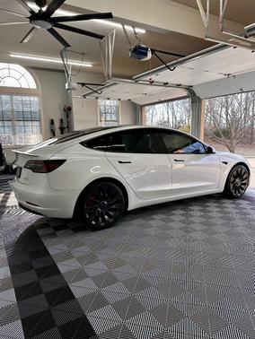 2023 Tesla Model 3 Performance