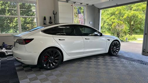 2023 Tesla Model 3 Performance