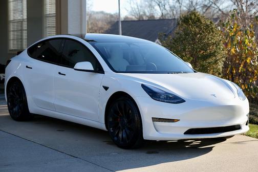 2023 Tesla Model 3 Performance