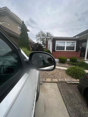 White 2007 Chevrolet Tahoe LS