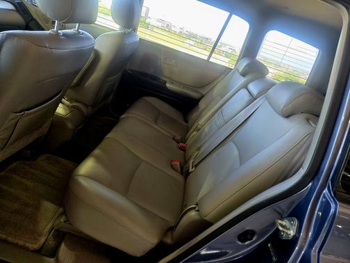2006 Toyota Highlander Base