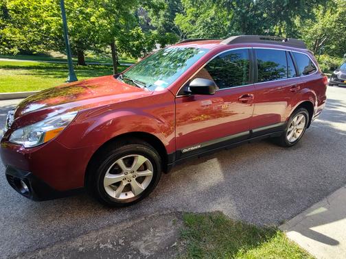2014 Subaru Outback 2.5i