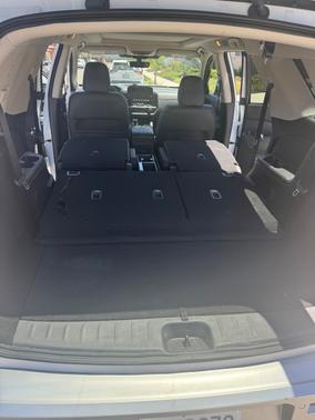 White 2025 Nissan Pathfinder SL