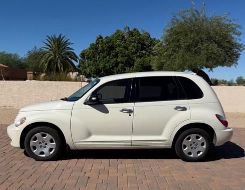 Beige 2007 Chrysler PT Cruiser Base