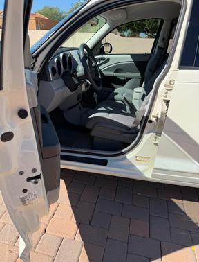 Beige 2007 Chrysler PT Cruiser Base