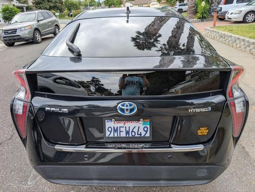 Black 2018 Toyota Prius Two