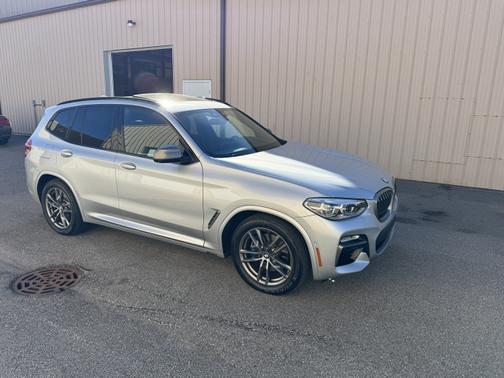 2019 BMW X3 M40i