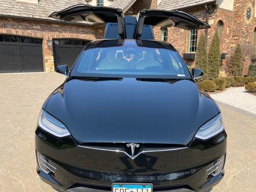 Photo 5 of 12 of 2020 Tesla Model X Performance