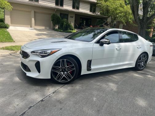 2022 Kia Stinger GT2