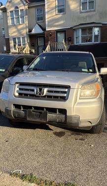 Silver 2008 Honda Pilot VP