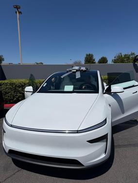 White 2026 Tesla Model Y Premium RWD