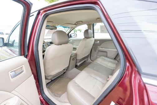 Red 2007 Mercury Montego Base