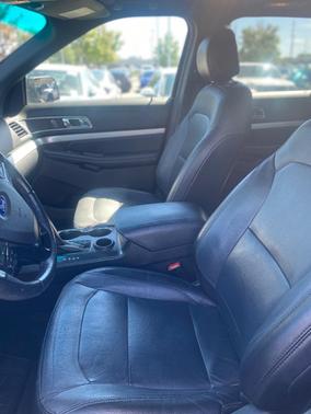 Blue 2017 Ford Explorer XLT