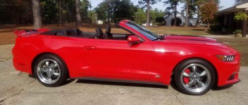 Red 2015 Ford Mustang V6