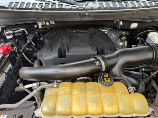 White 2019 Ford Expedition Max Limited