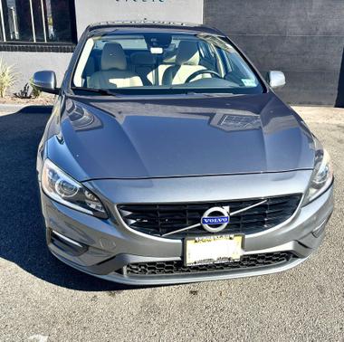 2017 Volvo S60 T5 Dynamic