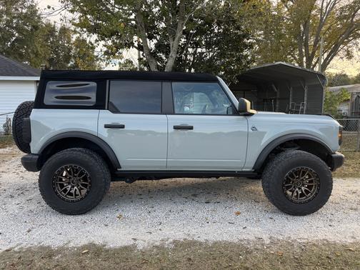 2023 Ford Bronco Black Diamond Advanced