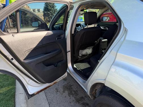 Silver 2015 Chevrolet Equinox LS