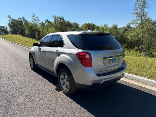 Silver 2015 Chevrolet Equinox LS