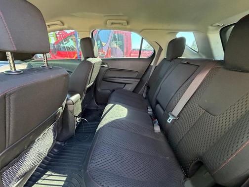 Silver 2015 Chevrolet Equinox LS