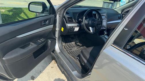 Gray 2011 Subaru Outback 2.5 i Premium