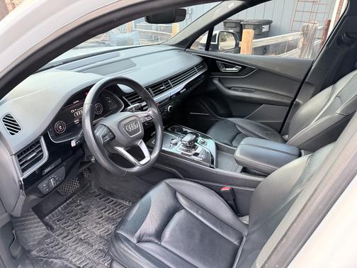 2019 Audi Q7 55 SE Premium