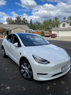 White 2021 Tesla Model Y Long Range