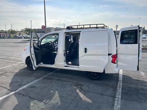 2021 Nissan NV200 SV