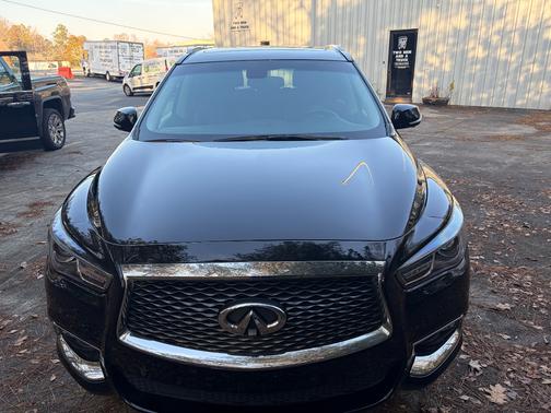 2017 INFINITI QX60 Base