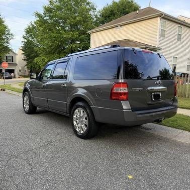 Gray 2014 Ford Expedition EL Limited