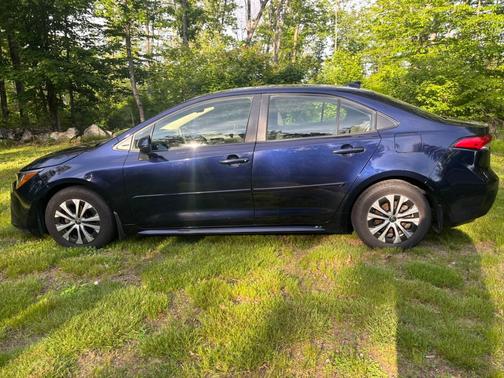Blue 2022 Toyota Corolla Hybrid LE