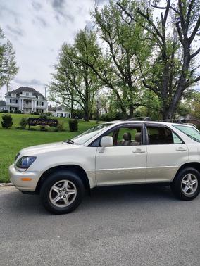 White 1999 Lexus RX 300 Base
