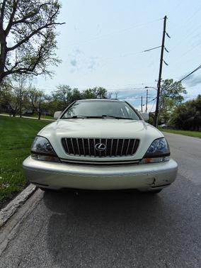 White 1999 Lexus RX 300 Base