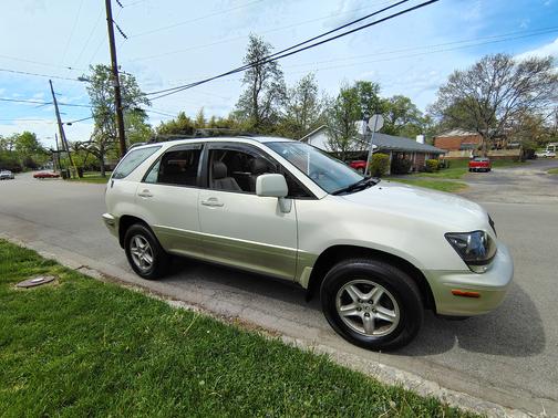 White 1999 Lexus RX 300 Base