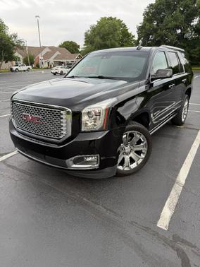 Black 2016 GMC Yukon Denali