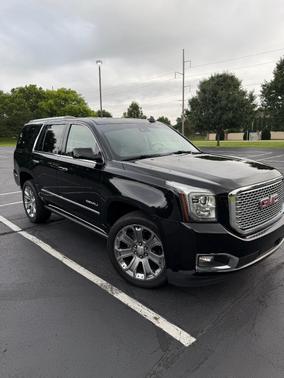 Black 2016 GMC Yukon Denali