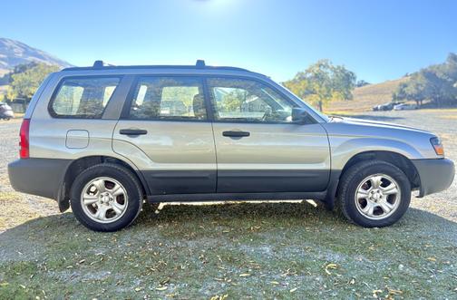 2005 Subaru Forester 2.5 X