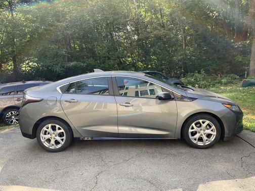 2017 Chevrolet Volt Premier