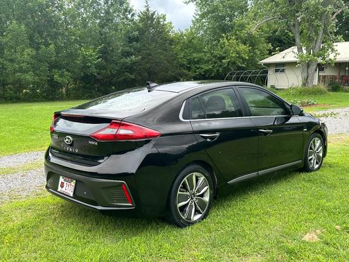 Black 2019 Hyundai IONIQ Hybrid Limited